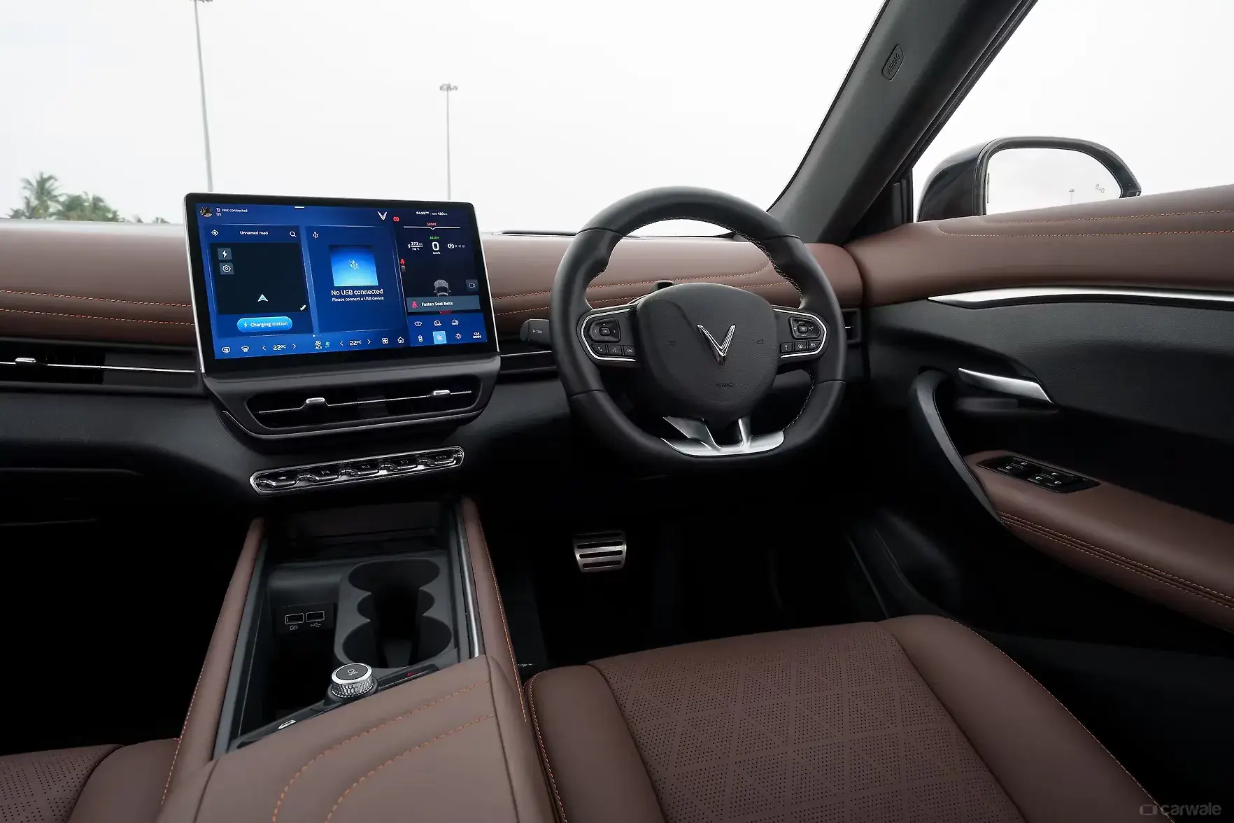 पैनोरमिक सनरूफ के साथ शानदार व्यू